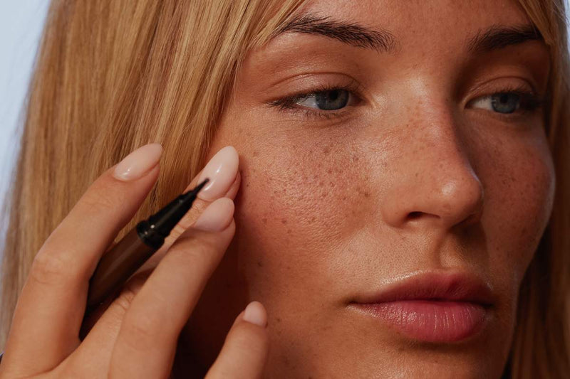 Freckle & Lip Pen 2-in-1