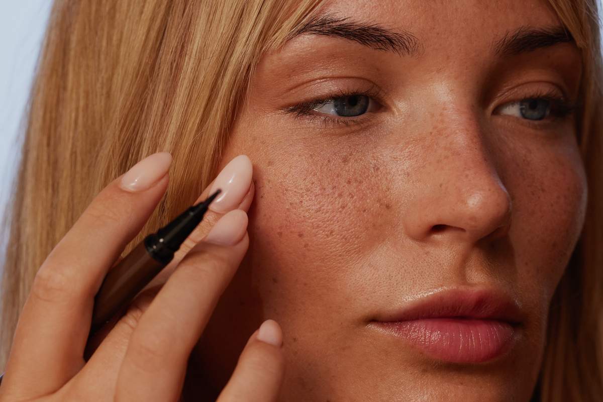 Freckle & Lip Pen 2-in-1 PRO